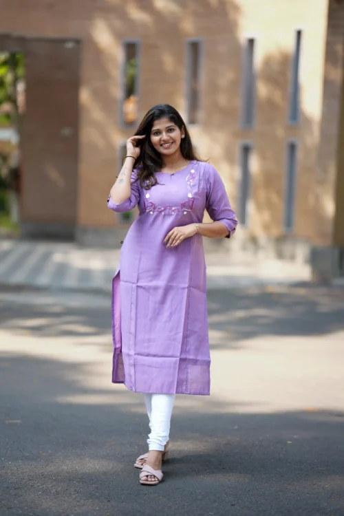 Vaidurya Verican Fabric Embroidered Kurti – Lavender